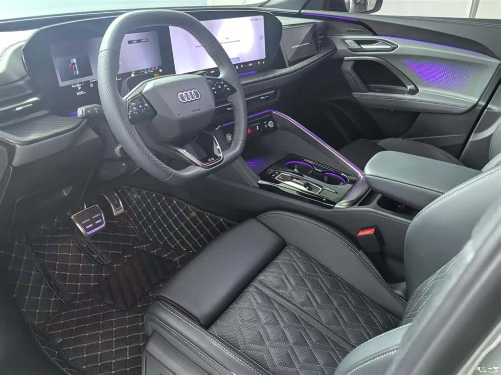 Audi Q5L, 2026 10