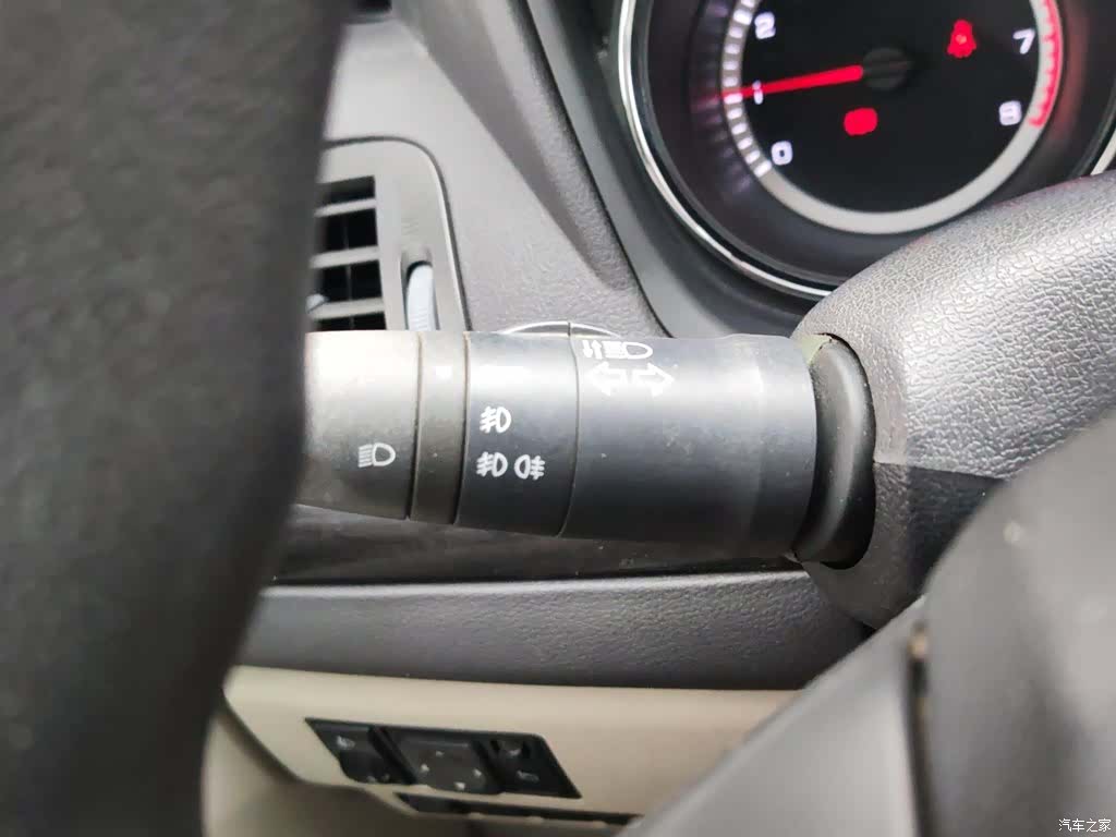 DongFeng A60, 2016 21