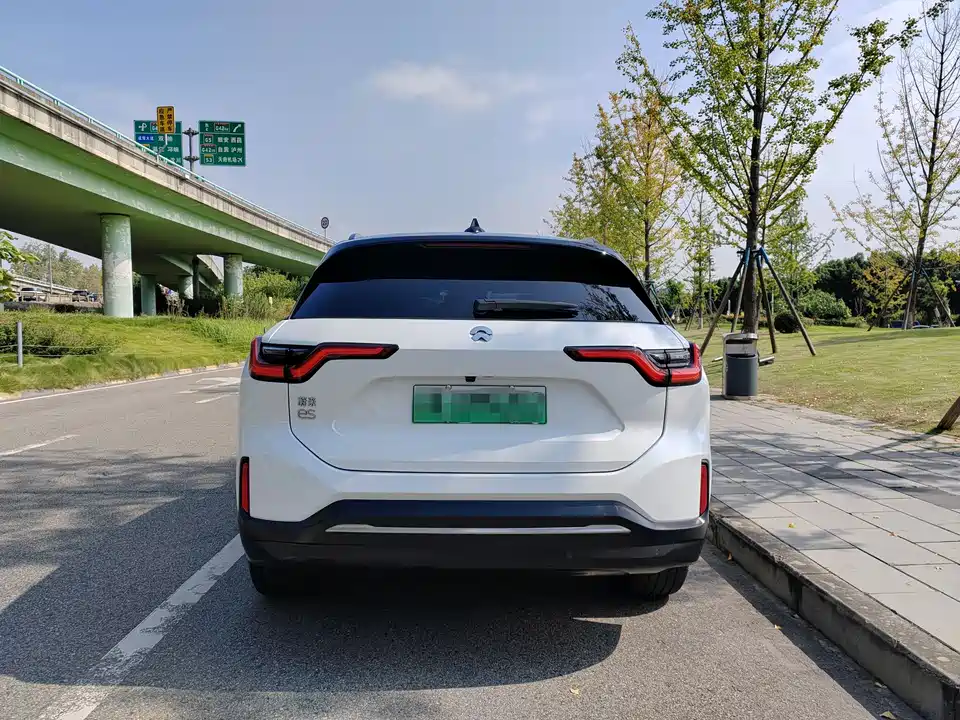 NIO ES6