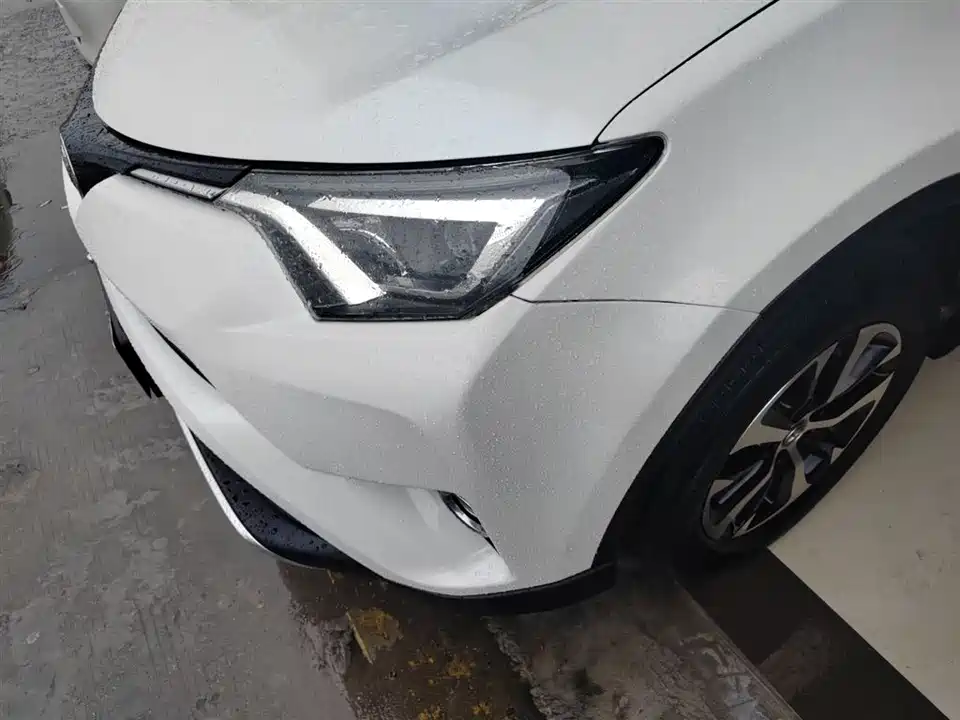 Toyota RAV4 Rongfang