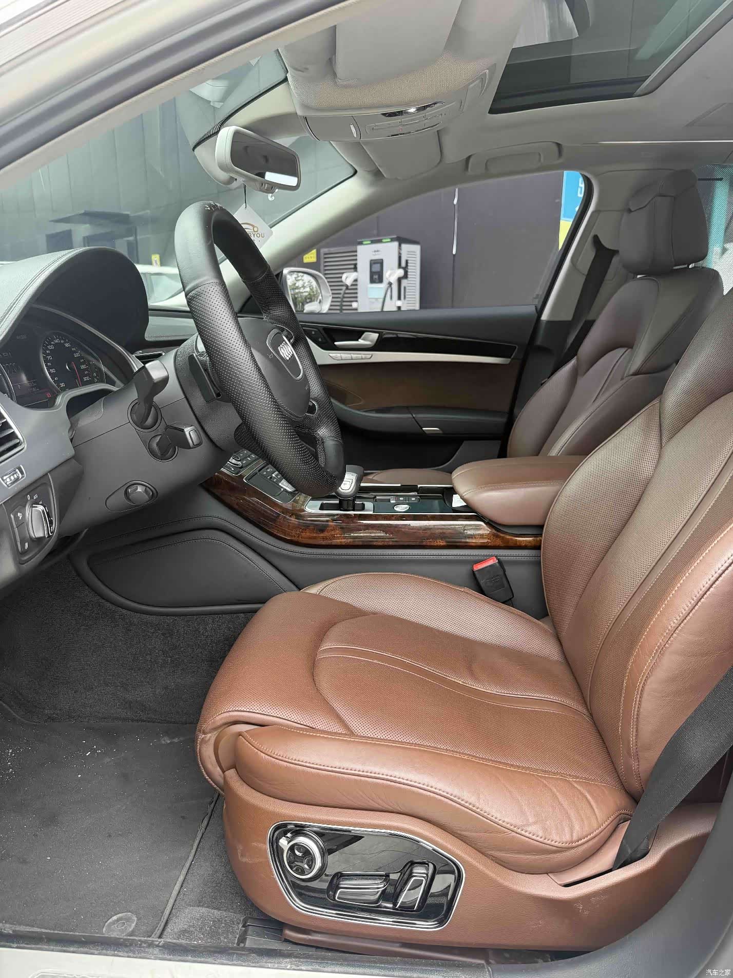 Audi A8L, 2015 все фото