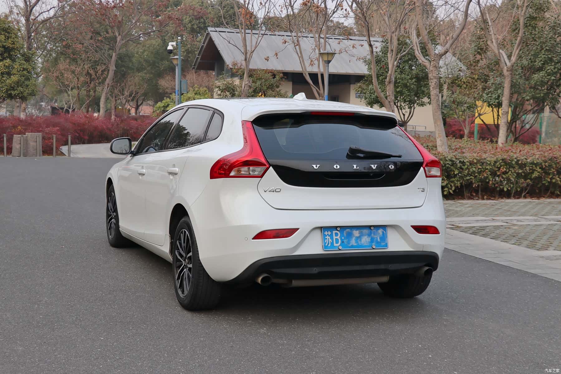 Volvo V40, 2018 6