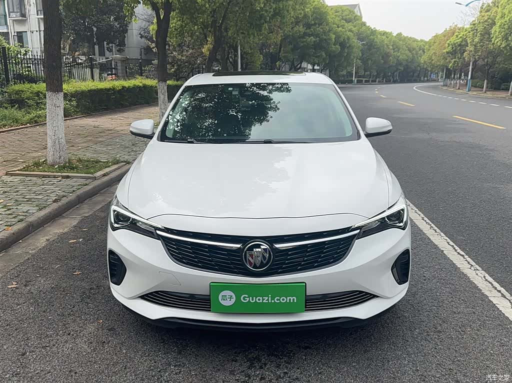 Buick Verano, 2022 3