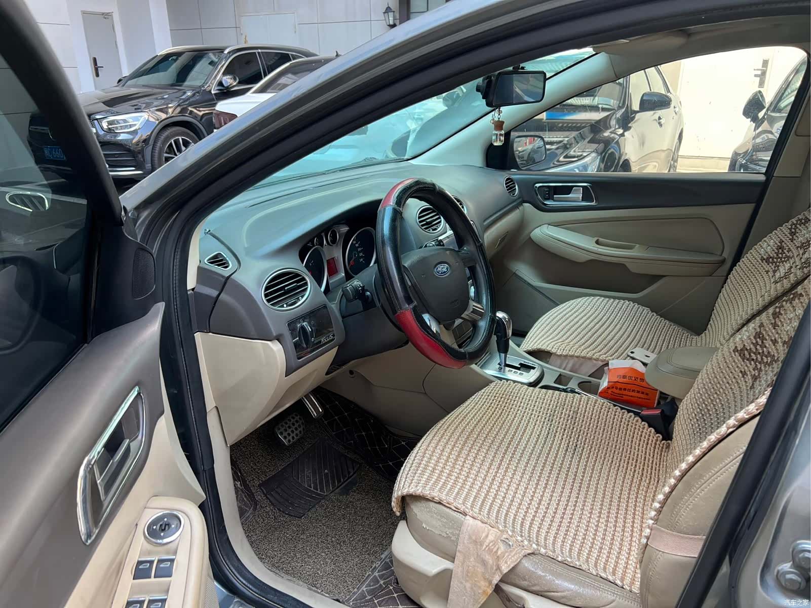 Ford Focus, 2009 4