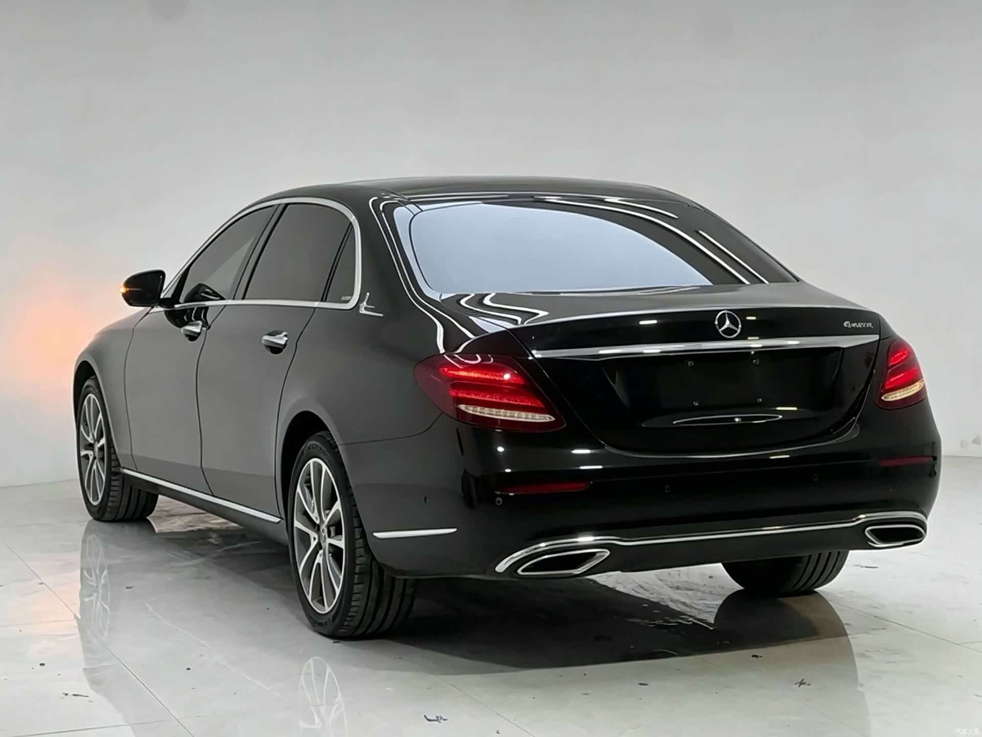 Mercedes-Benz E-Class, 2020 4