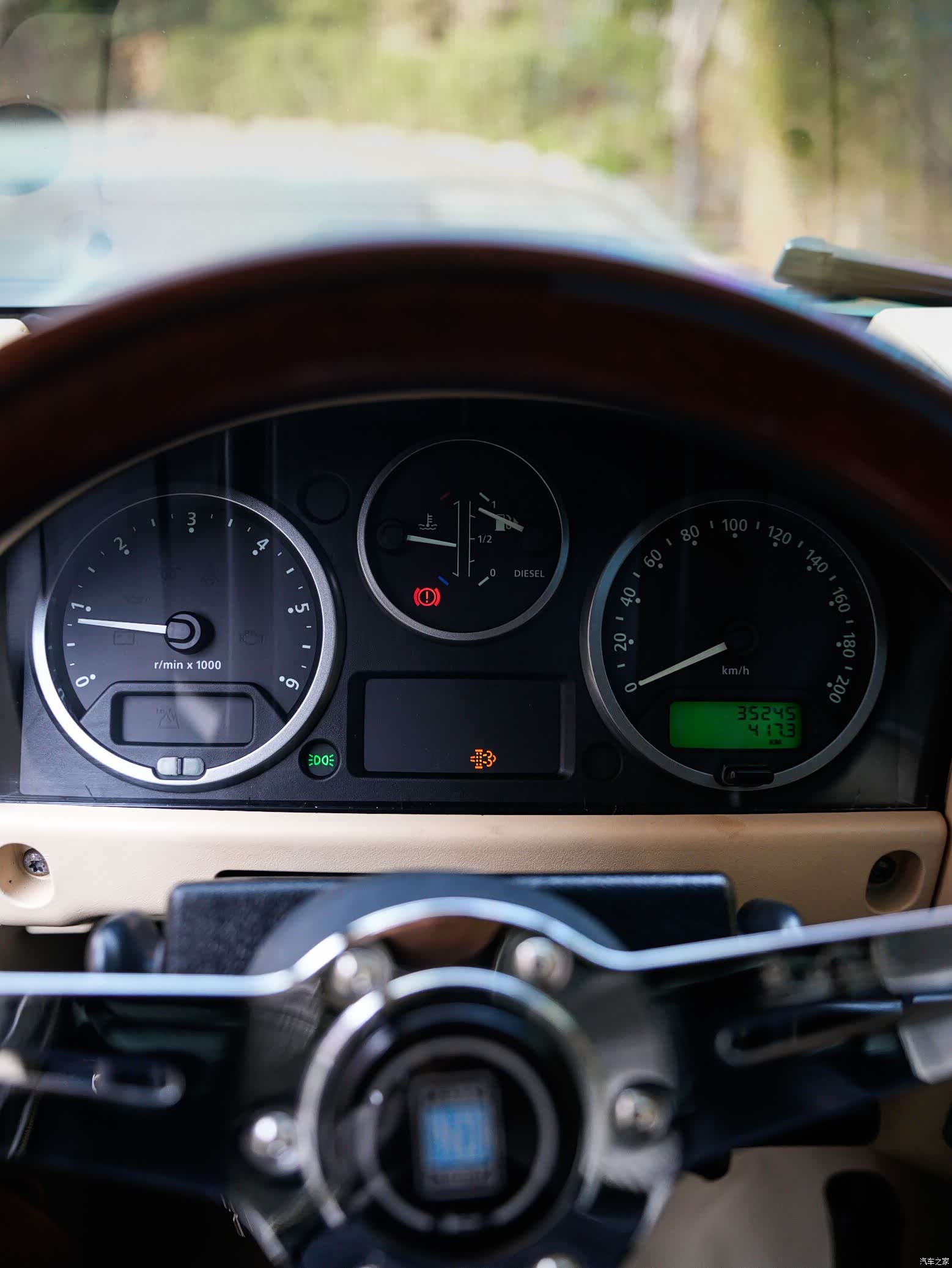 Land Rover Defender, 2013 12