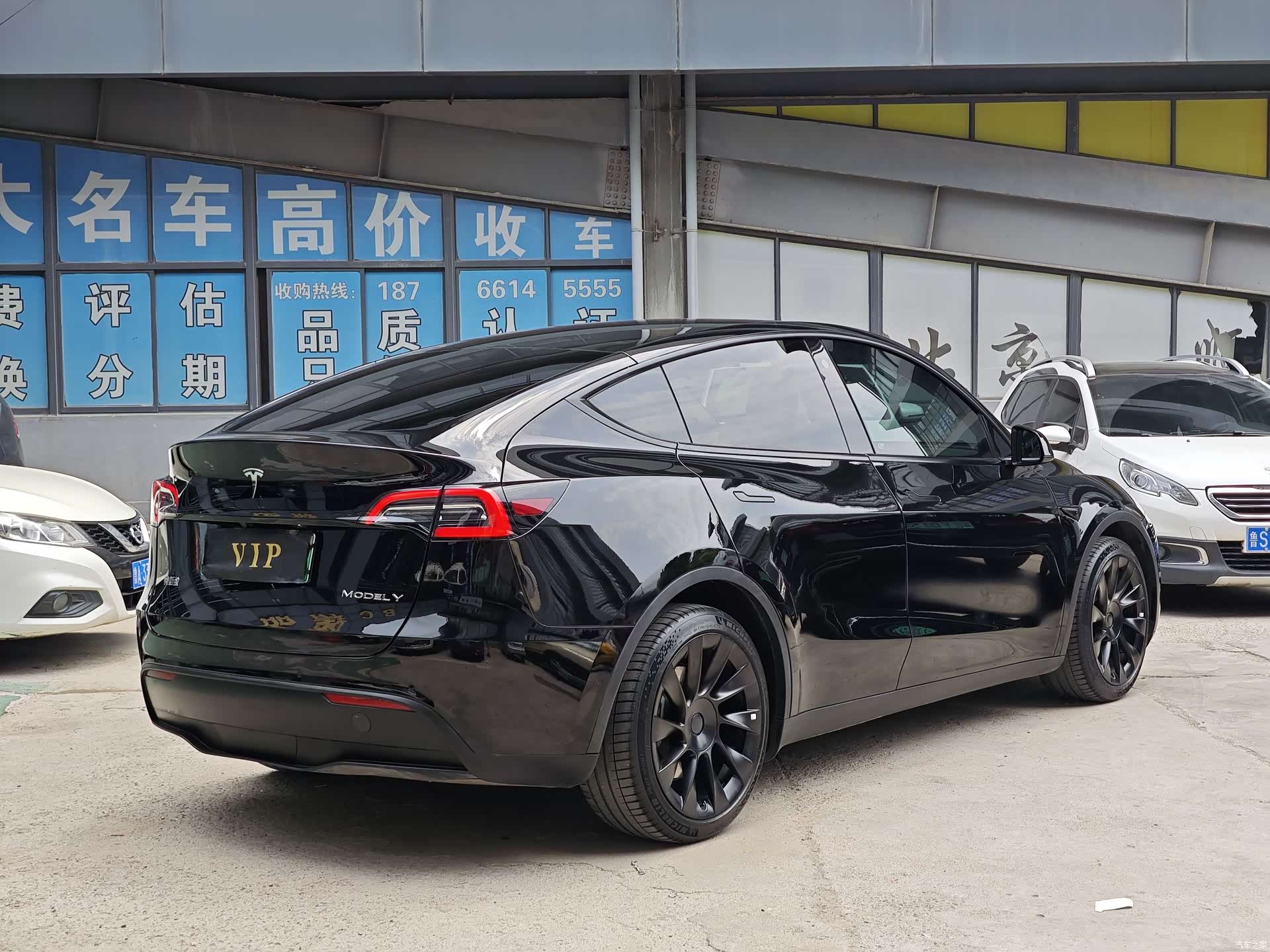 Tesla Model Y, 2021 4