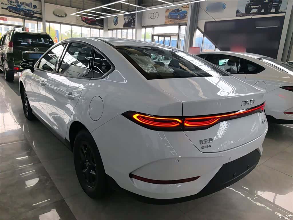 BYD Qin, 2026 все фото