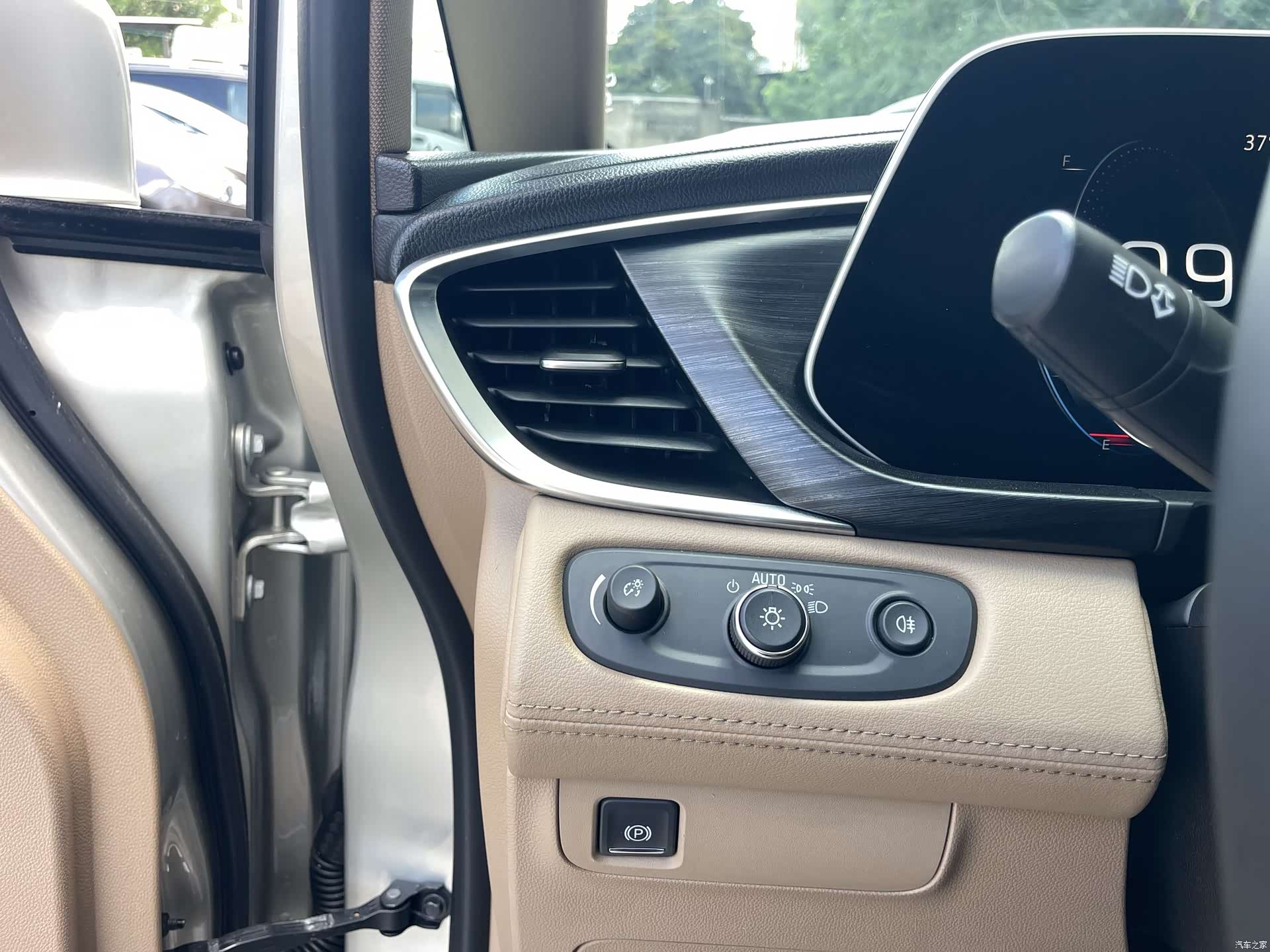 Buick GL8, 2020 15