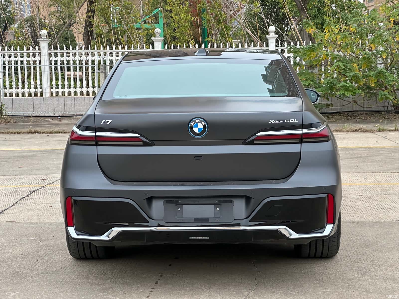 BMW i7, 2023 8