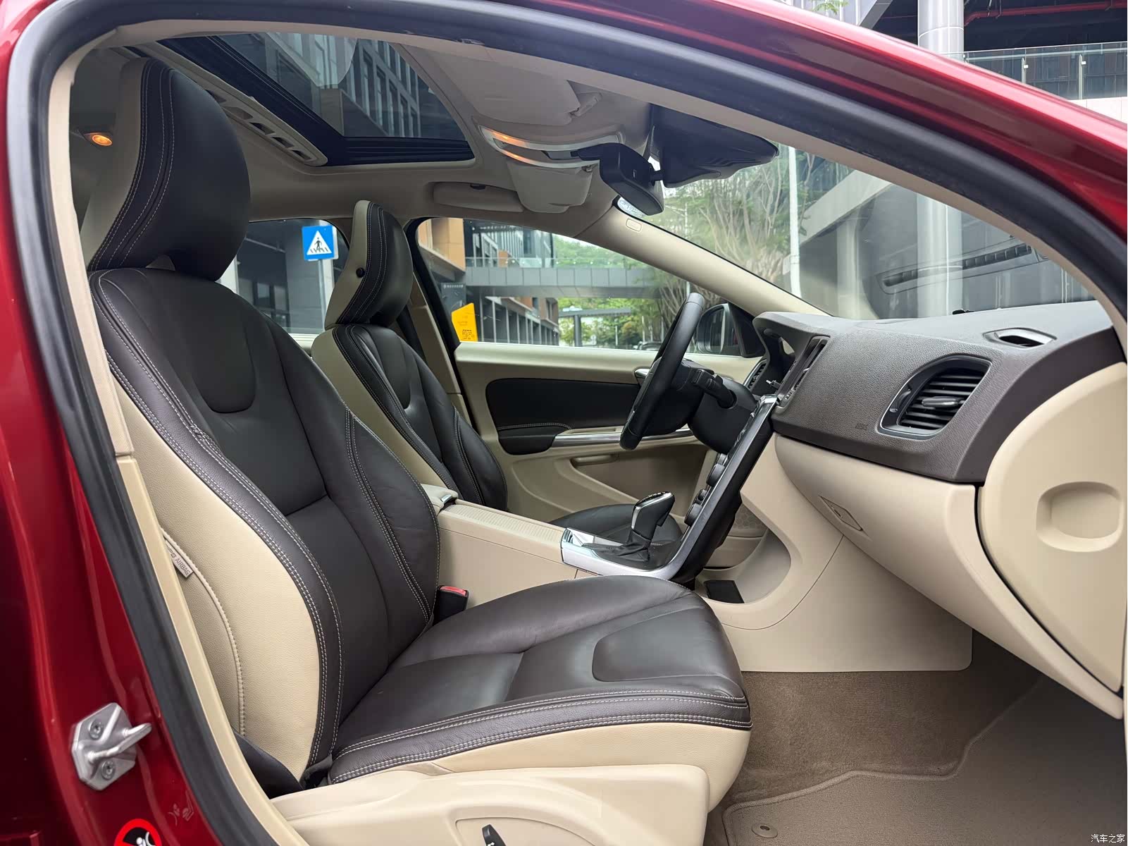 Volvo S60, 2014 16