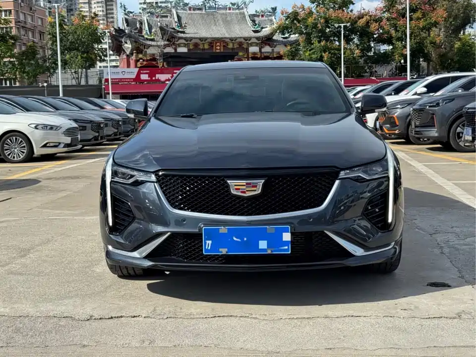 Cadillac CT4