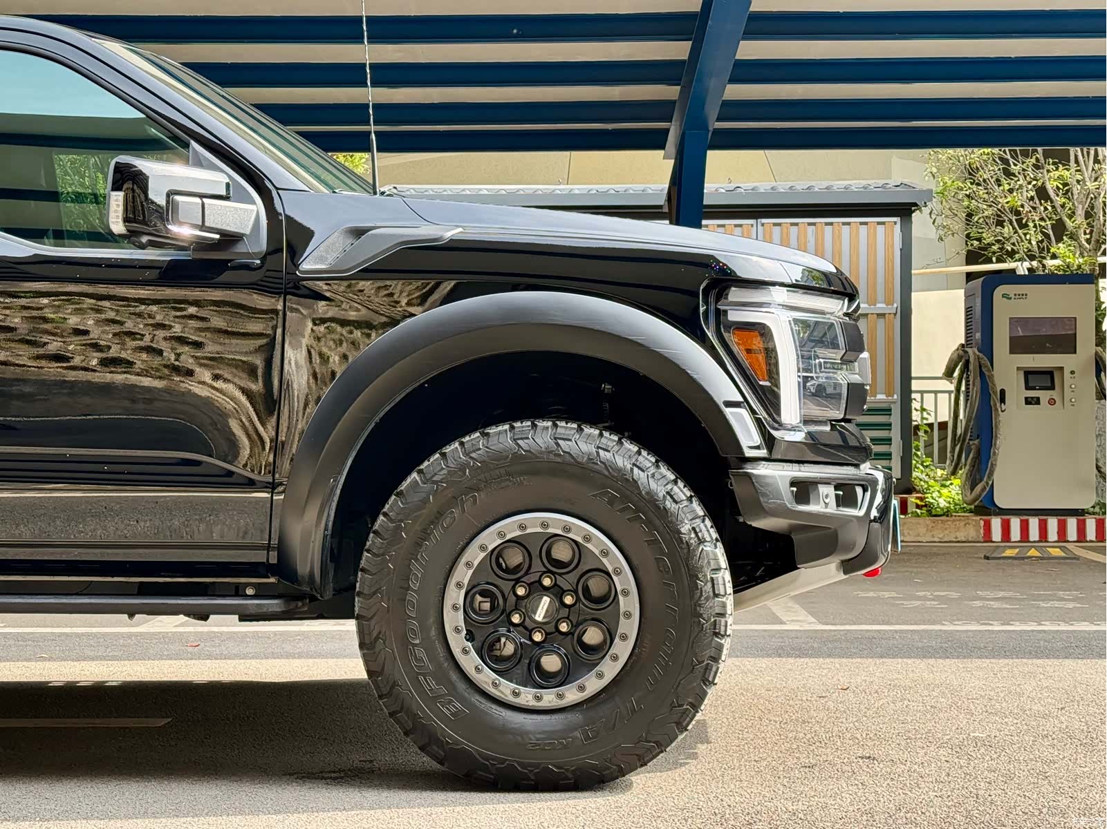Ford F-150, 2025 4