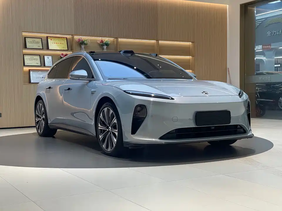 NIO ET5T