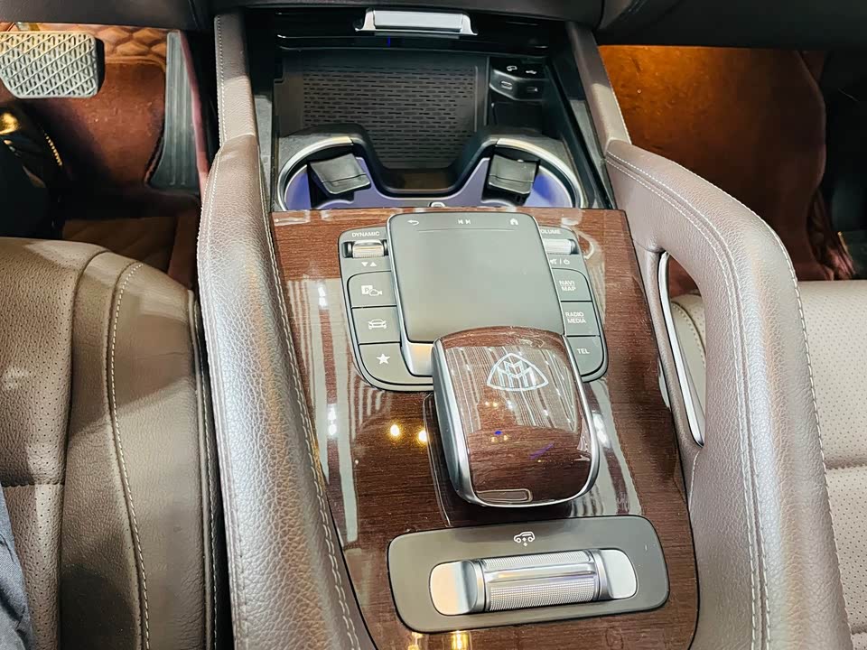 Mercedes-Benz GLS Mercedes-Benz GLS