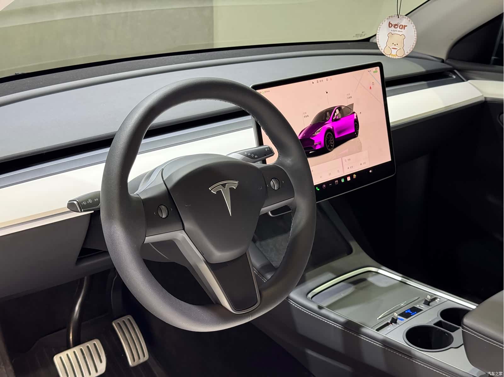 Tesla Model Y, 2023 3