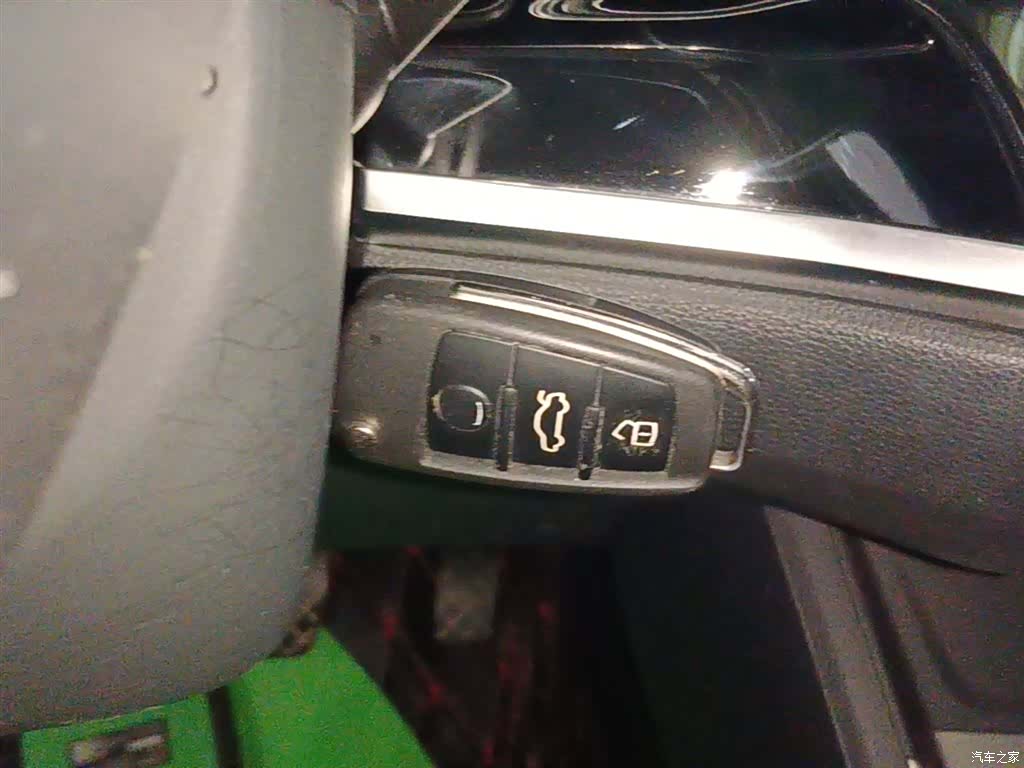 Audi Q3, 2020 9