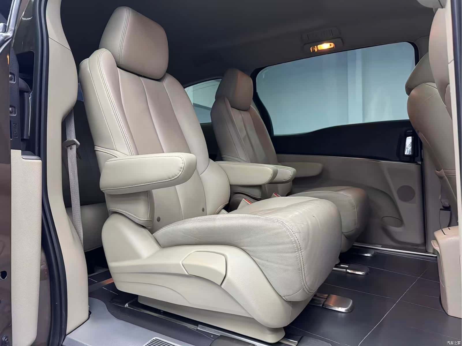 Buick GL8, 2020 11