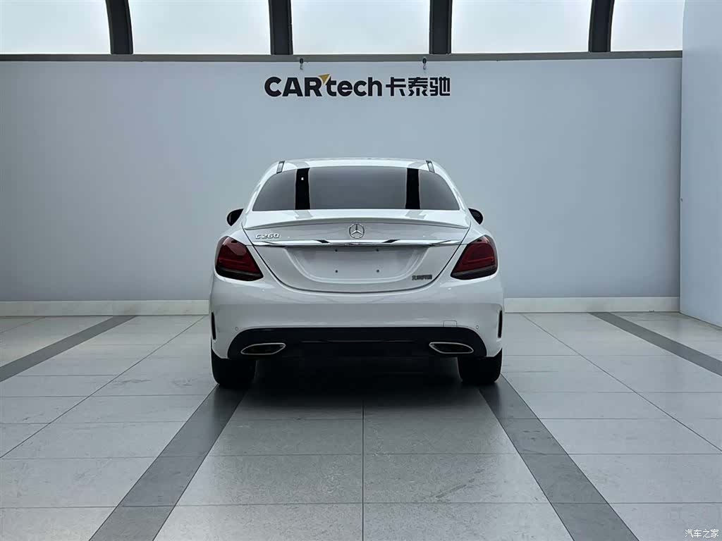 Mercedes-Benz C-Class, 2019 4