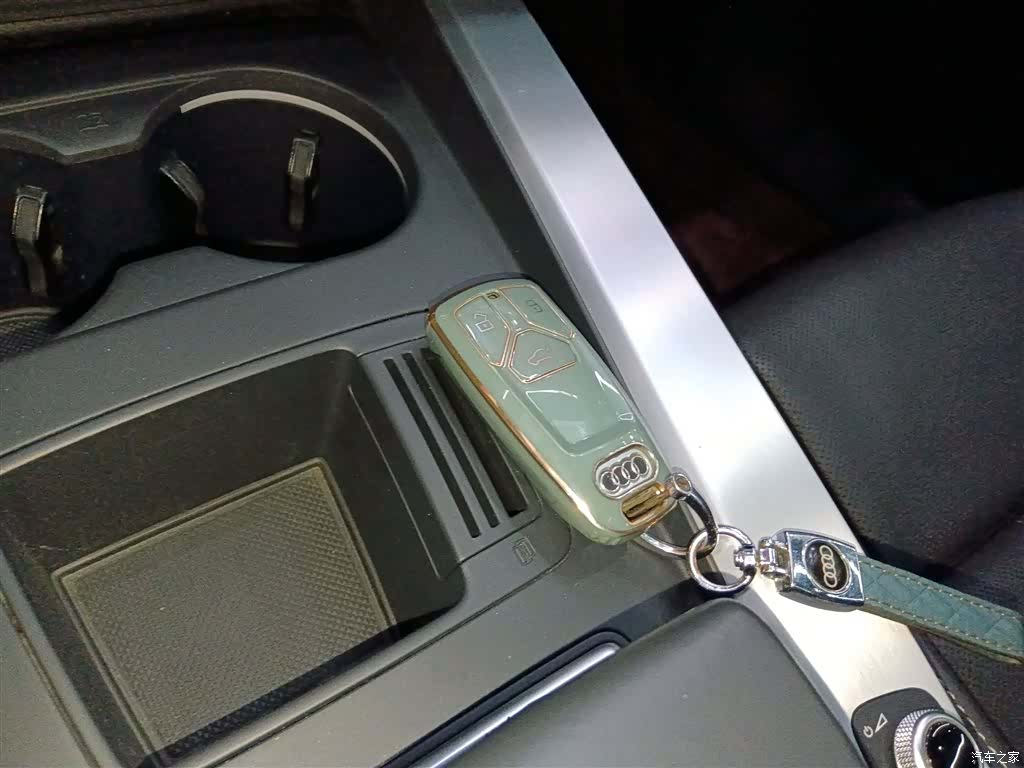 Audi A4L, 2021 9