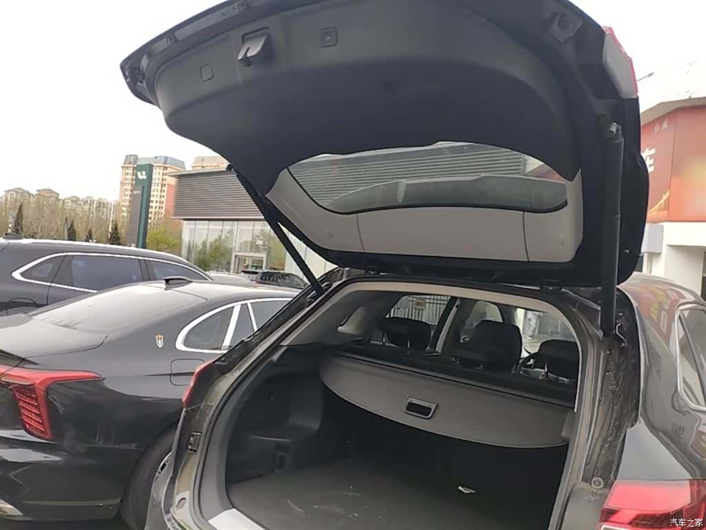 Hongqi HS5, 2022 19