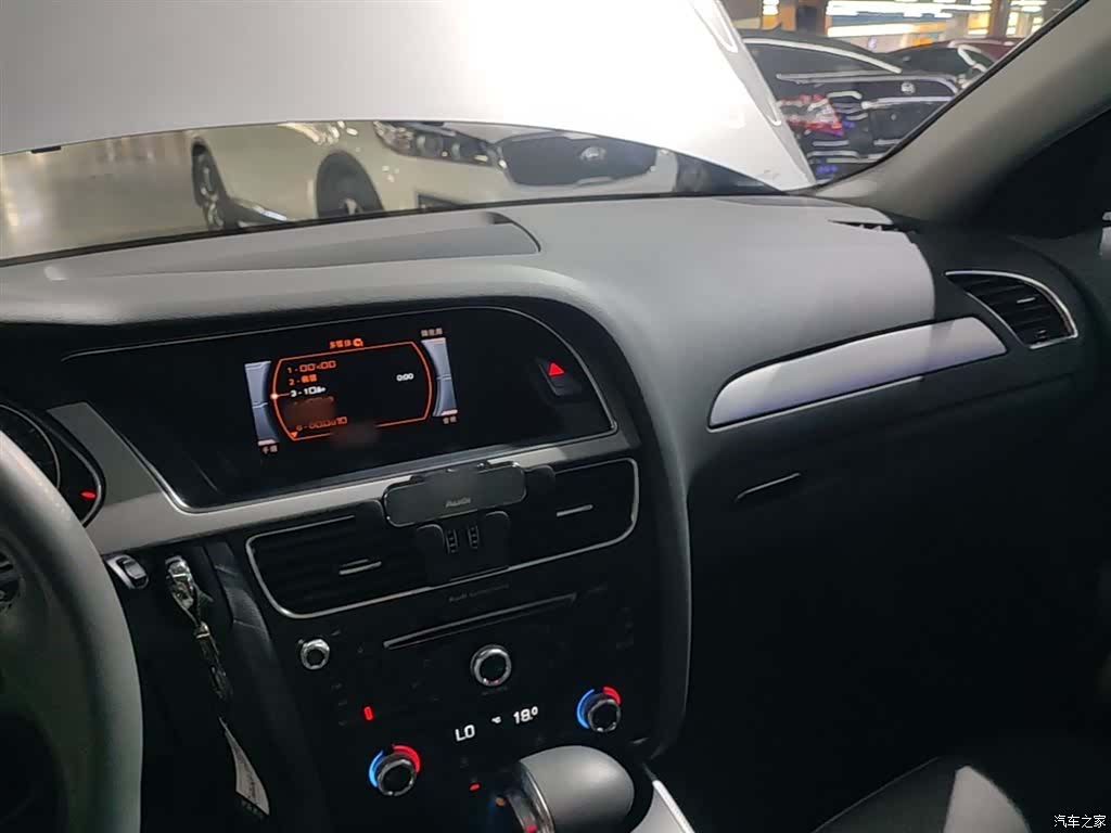 Audi A4L, 2015 10