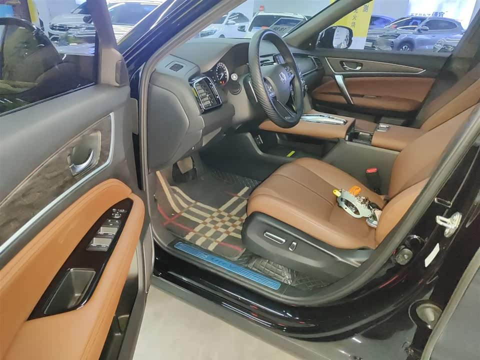 Honda UR-V Honda UR-V