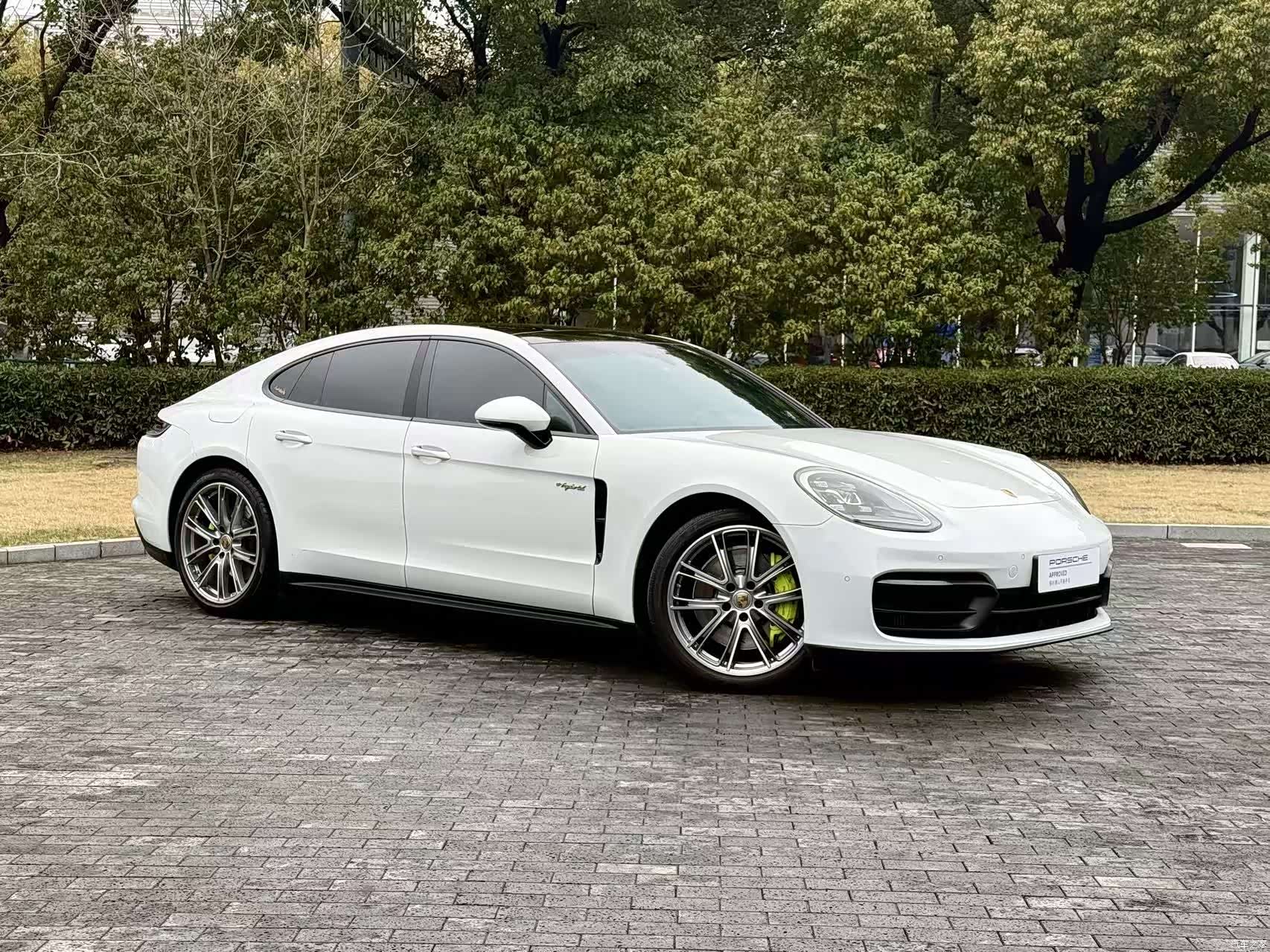 Porsche Panamera, 2022 все фото