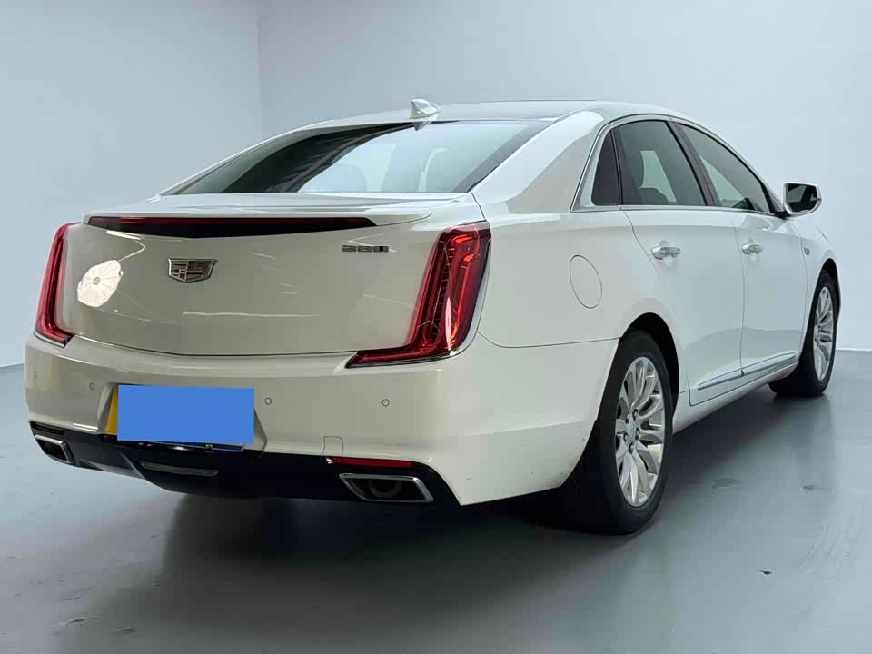 Cadillac XTS