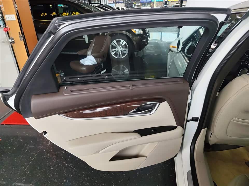 Cadillac XTS