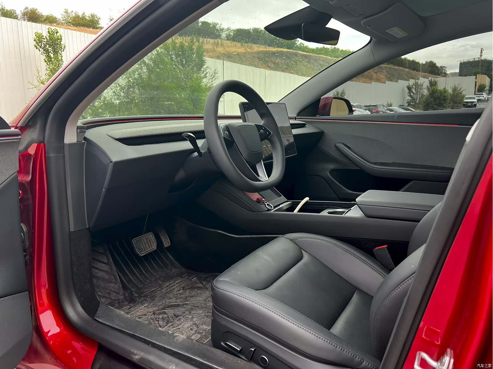 Tesla Model 3, 2025 все фото