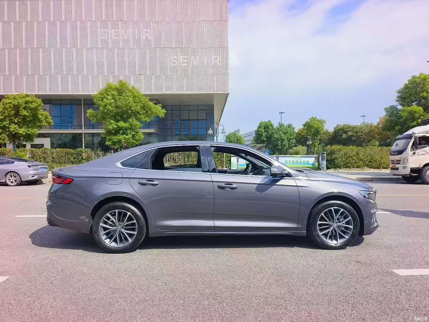 Geely Preface, 2024 9