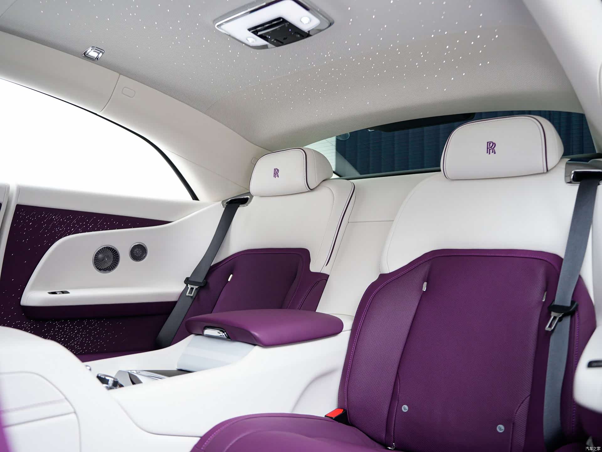 Rolls-Royce Spectre, 2025 14