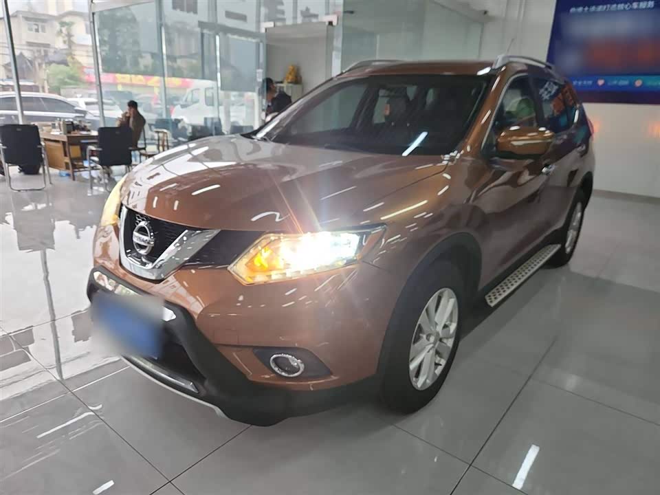 Nissan Qijun
