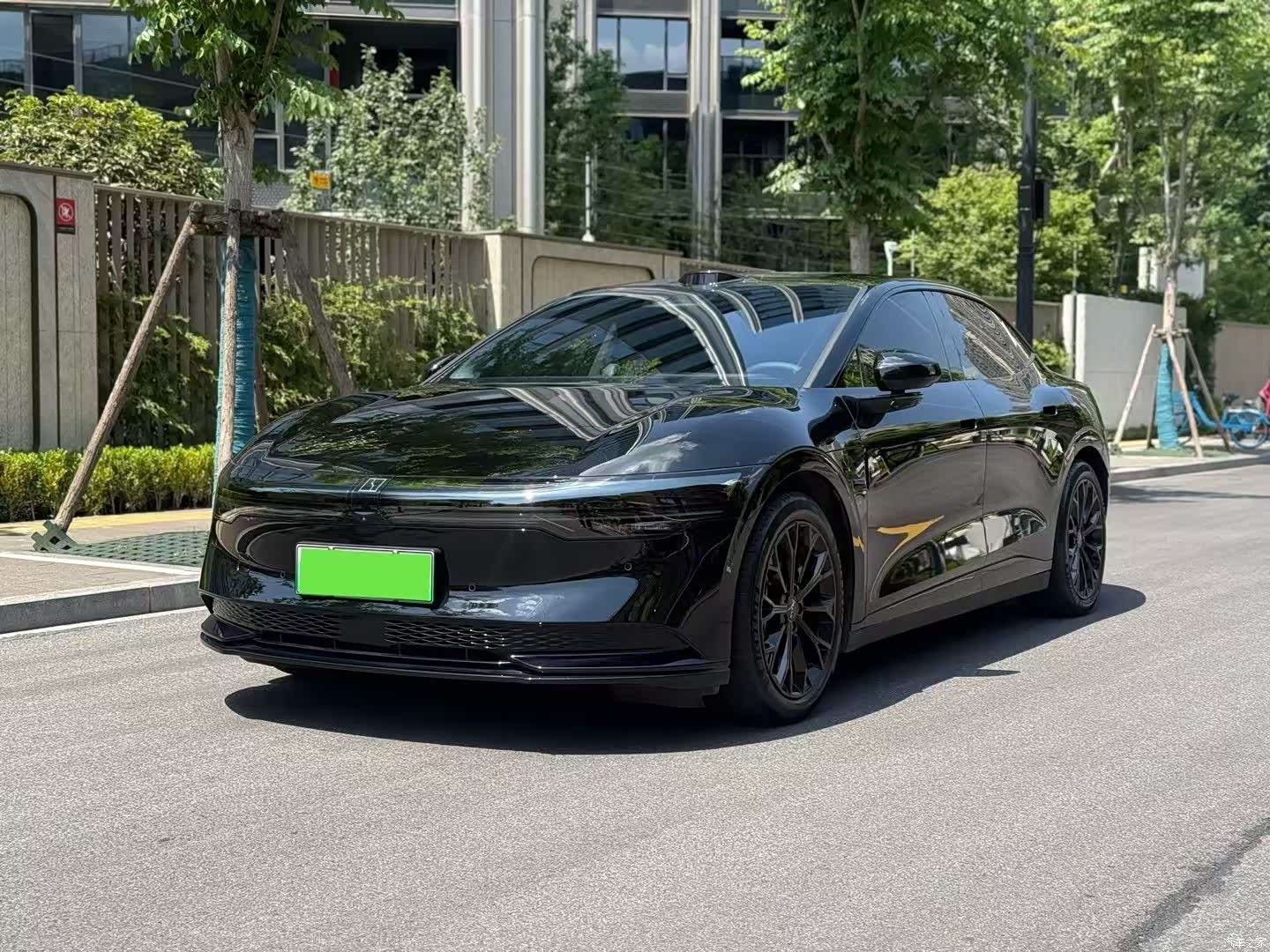 Zeekr 007, 2024 1