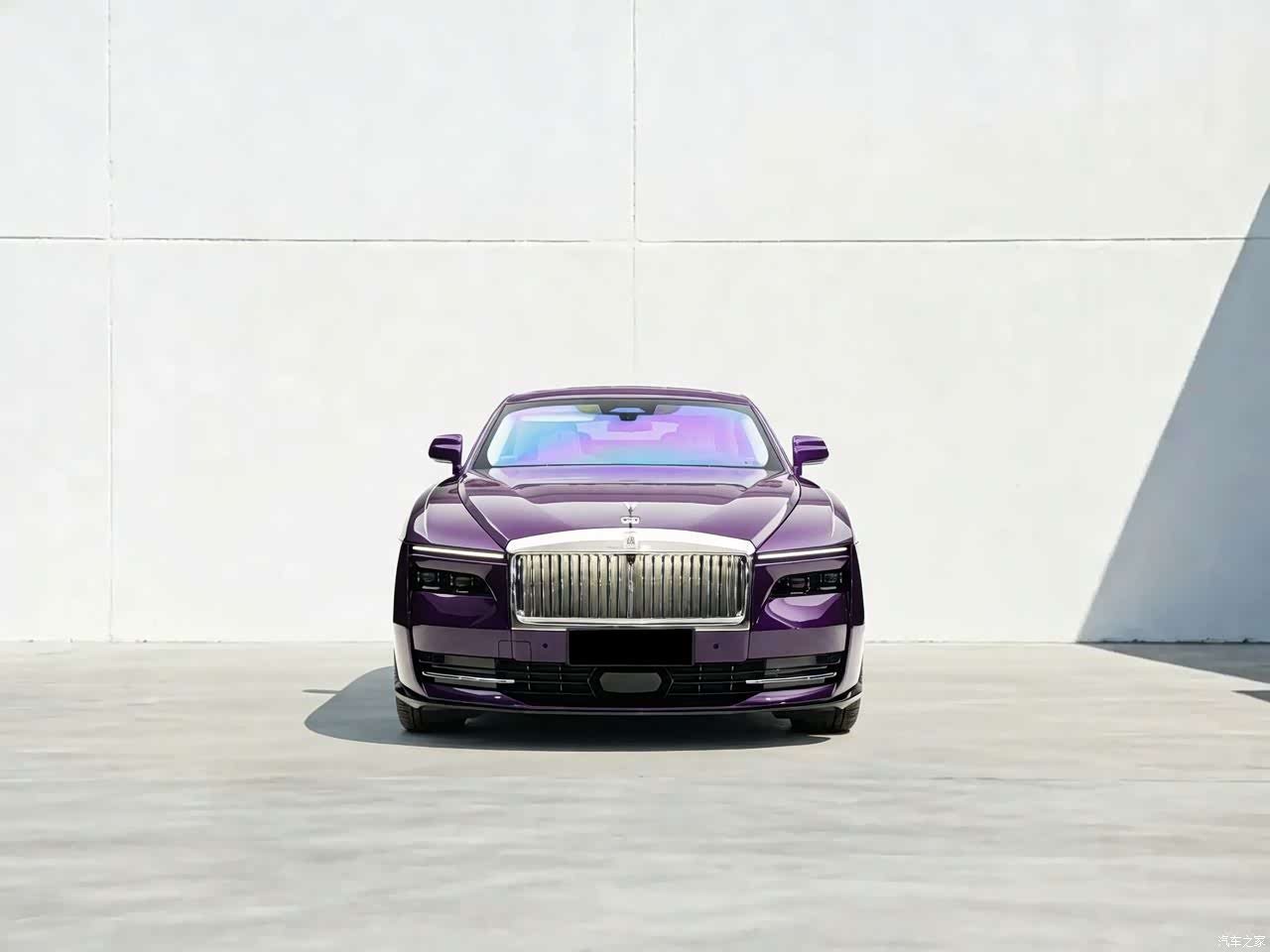 Rolls-Royce Spectre, 2025 2