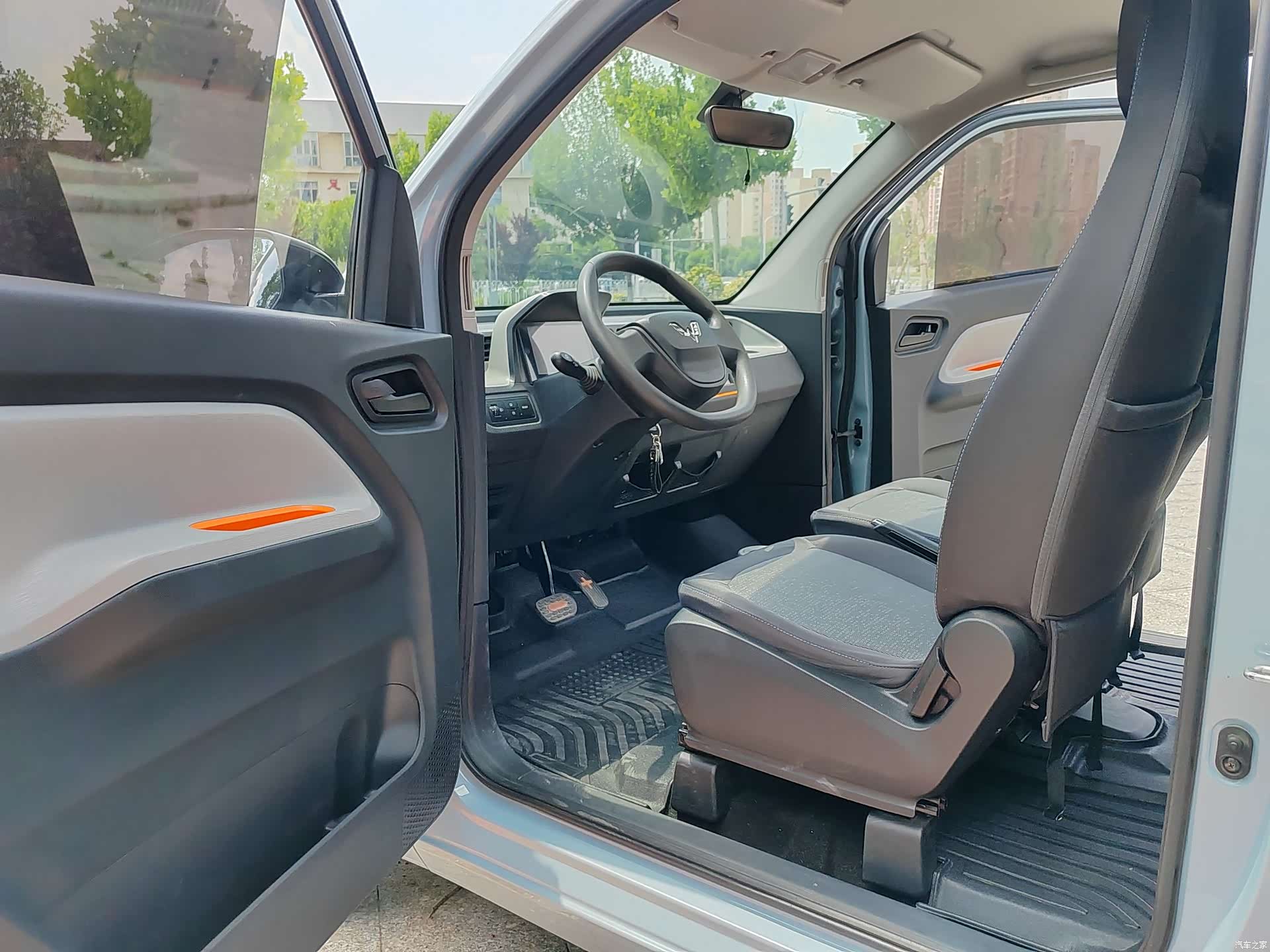 Wuling MINIEV, 2021 12