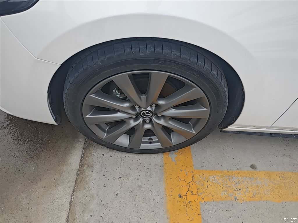 Mazda Mazda3, 2023 23