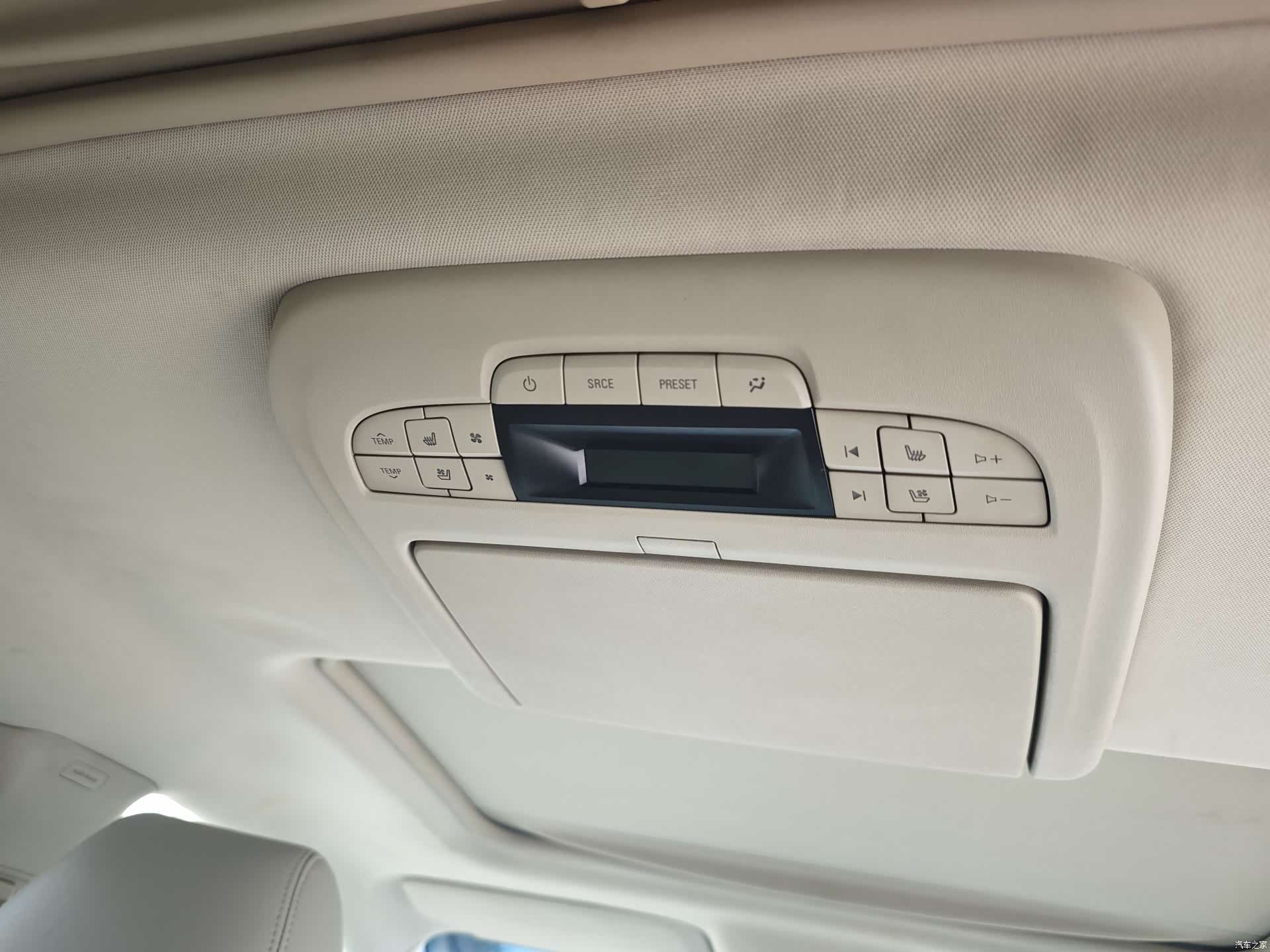 Buick GL8, 2014 12