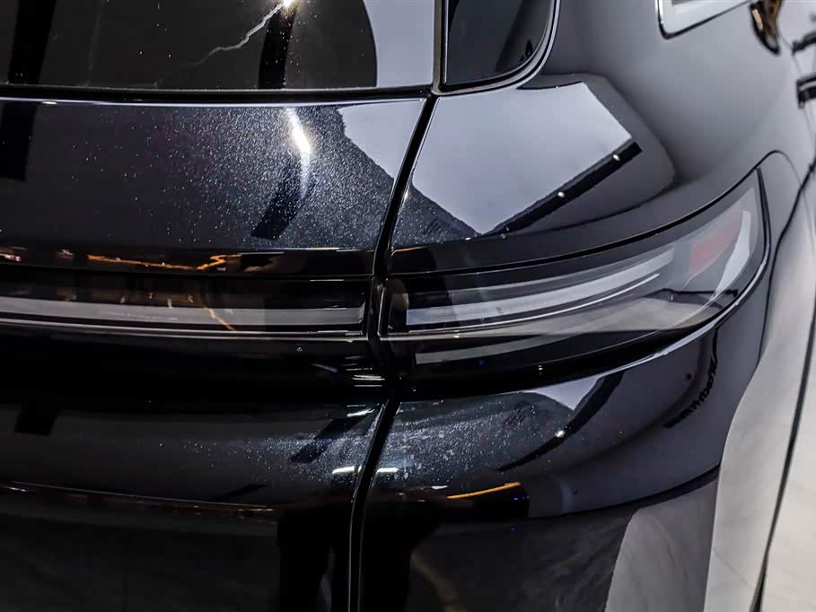 Li Auto Ideal L8