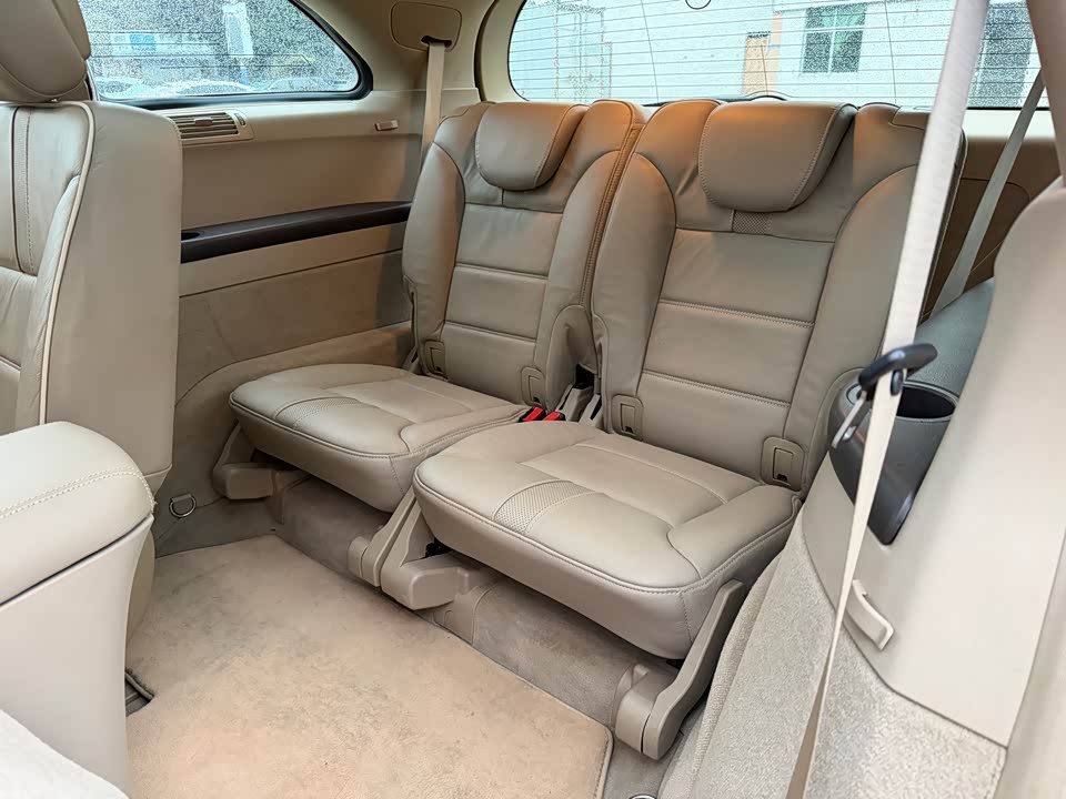 Mercedes-Benz R-class