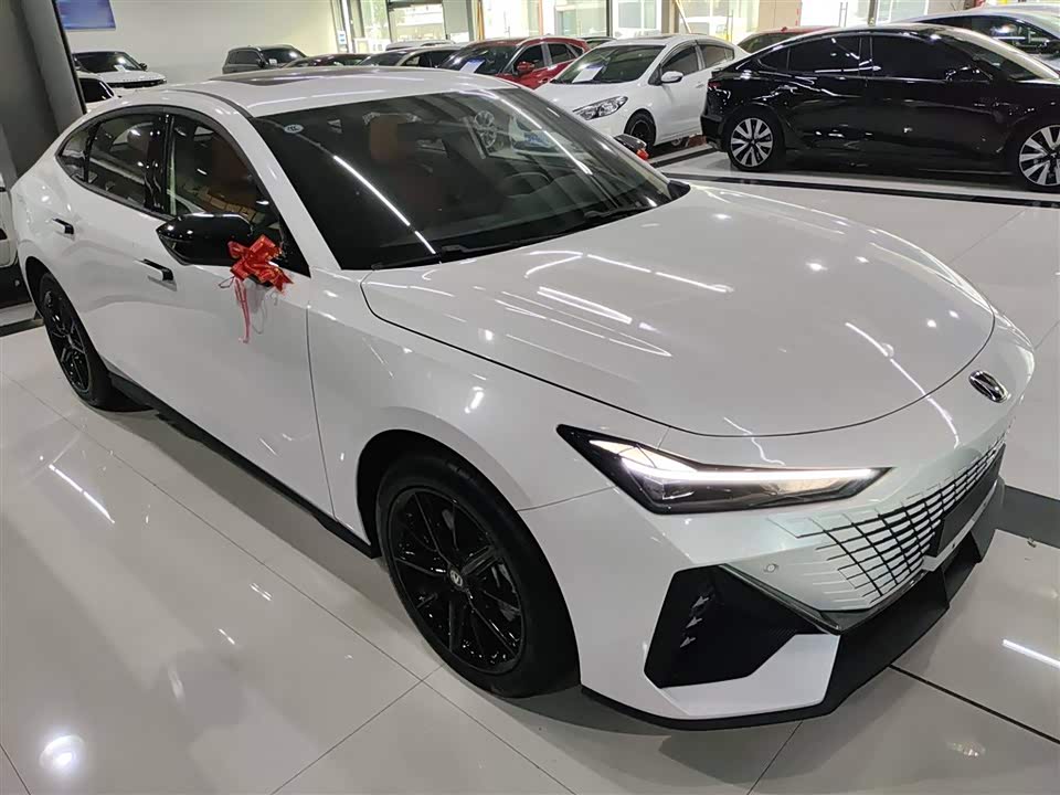 Changan UNI-V Smart iDD