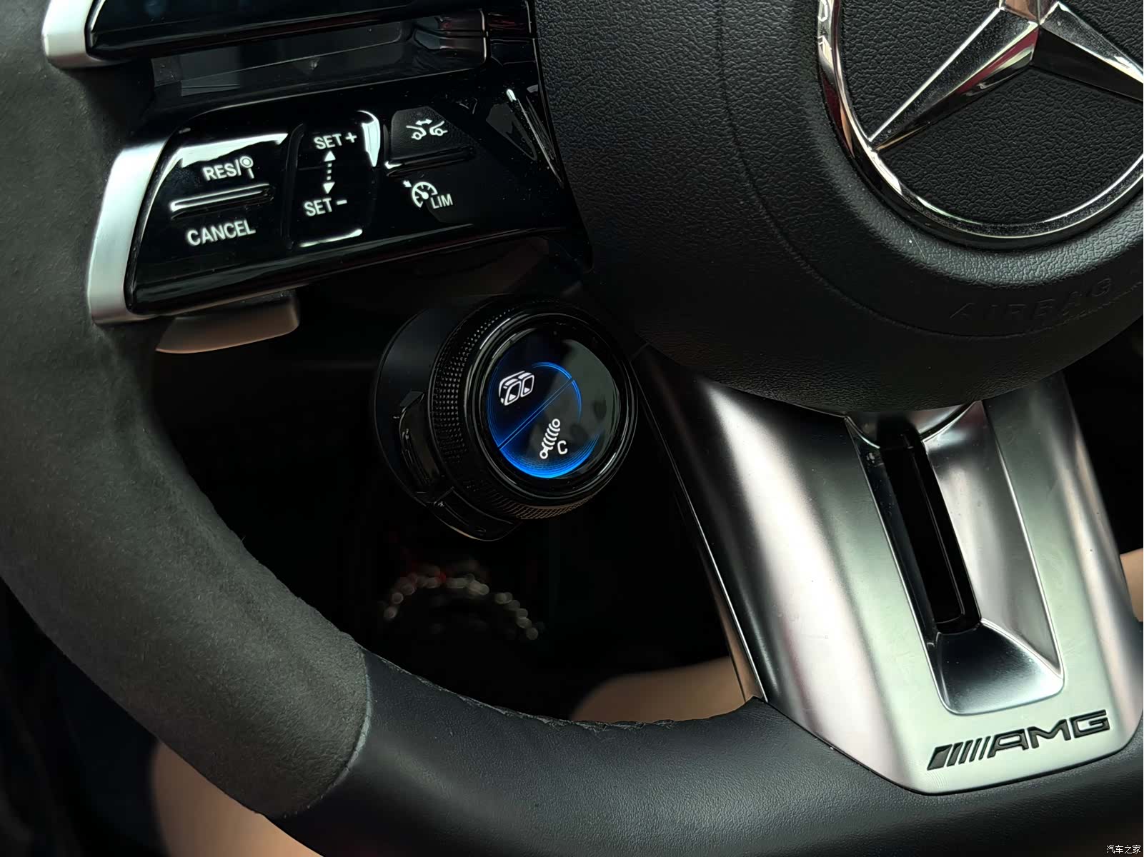 Mercedes-Benz C-Class, 2025 20