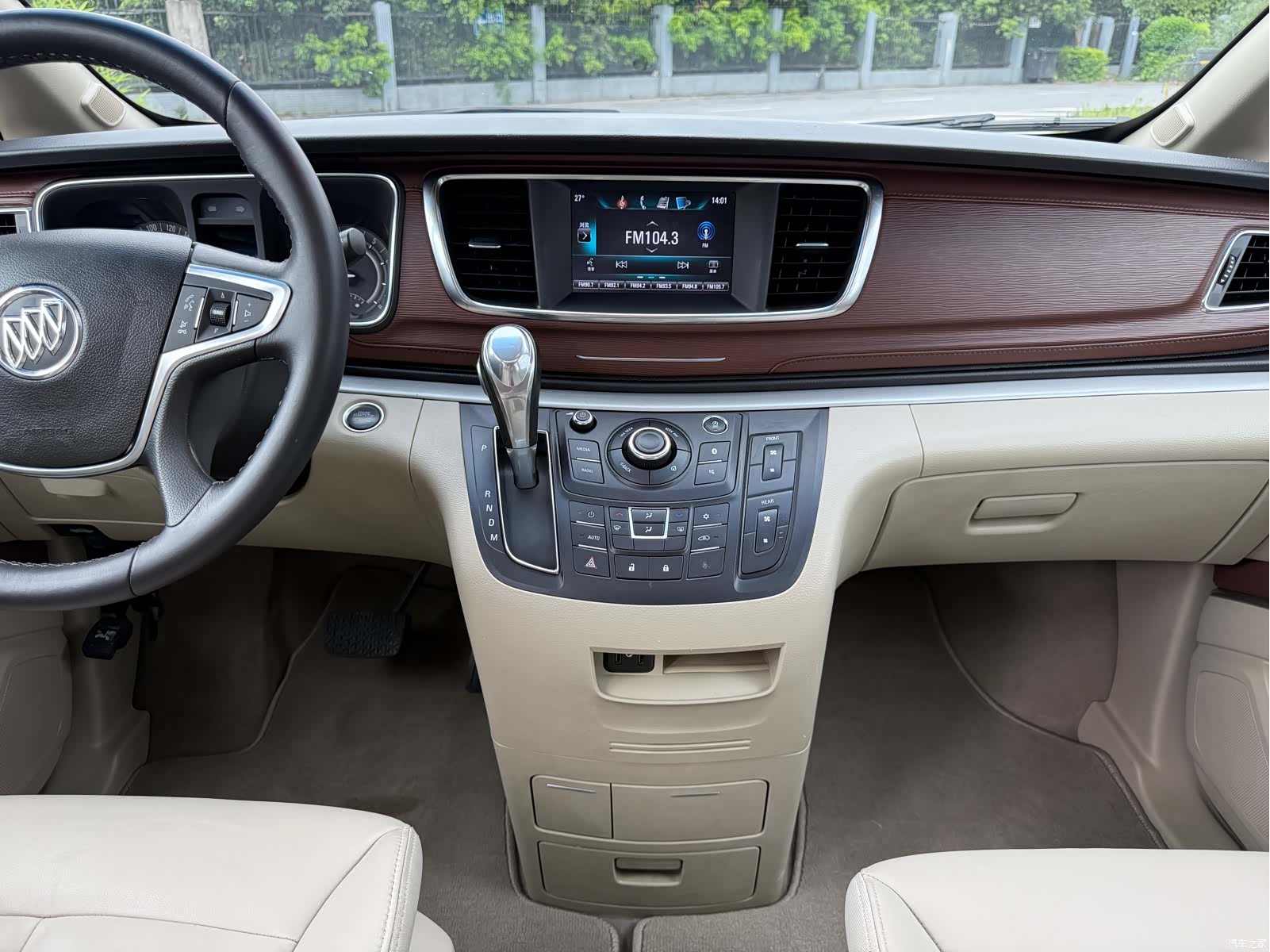 Buick GL8, 2020 6