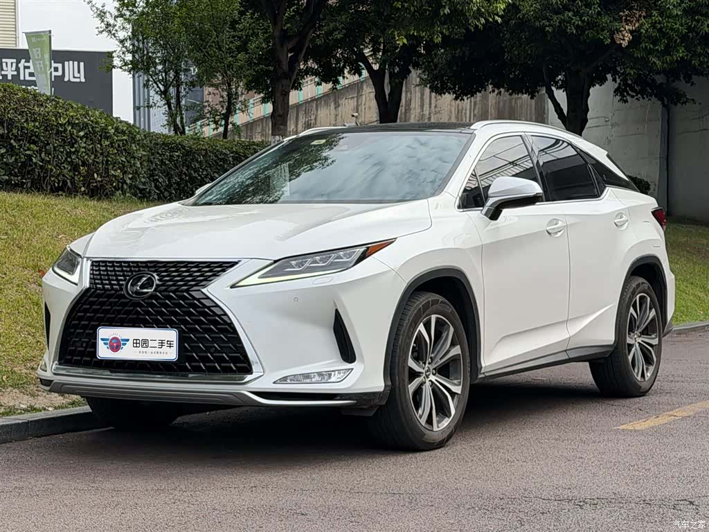 Lexus RX, 2020 1