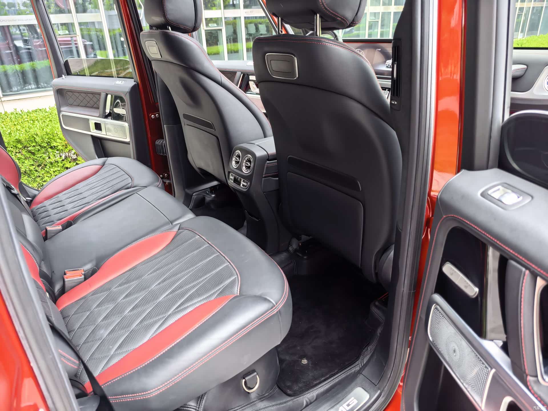 Mercedes-Benz G-Class, 2023 40