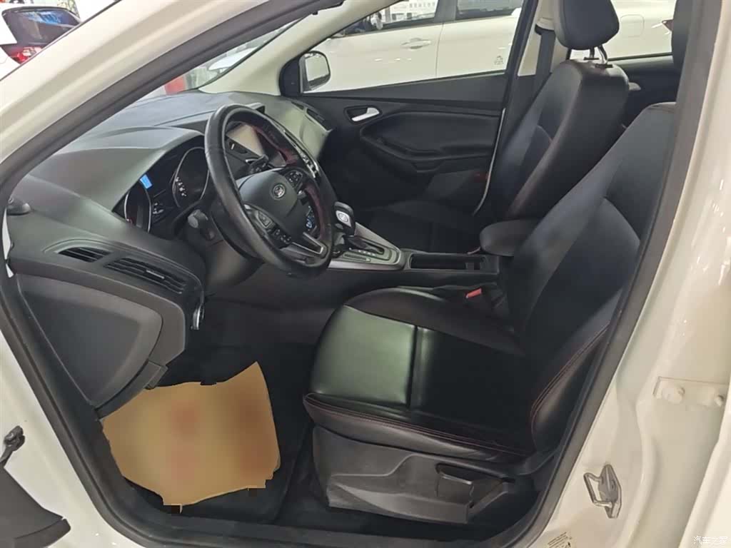 Ford Focus, 2018 15