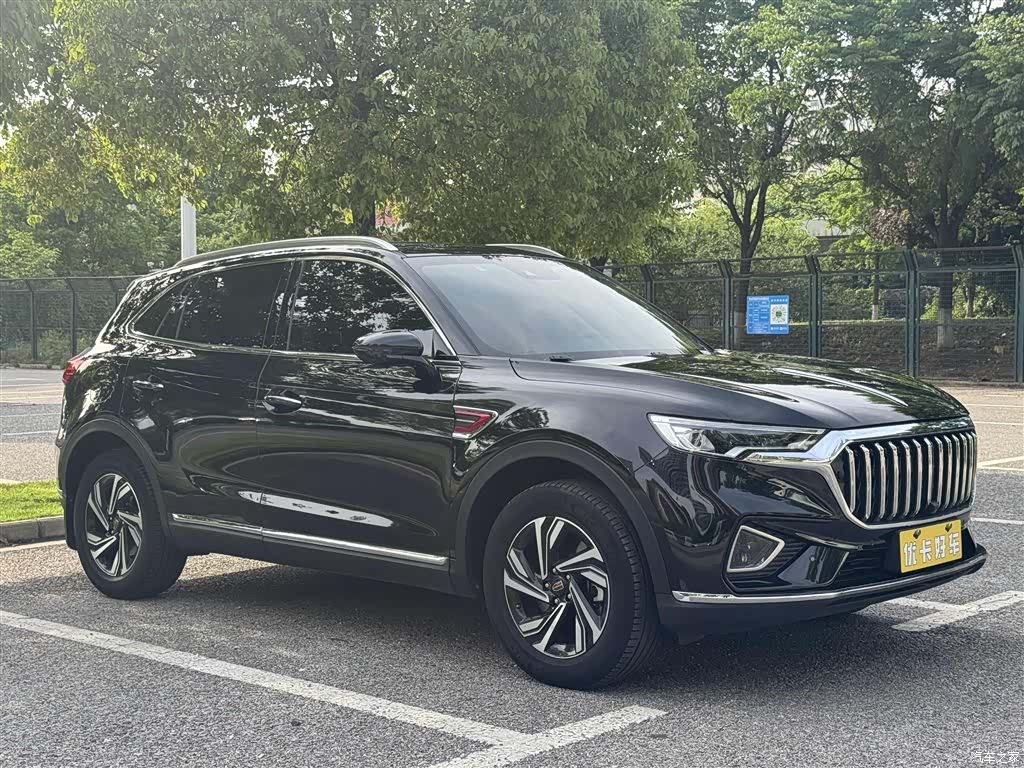 Hongqi HS5, 2022 3