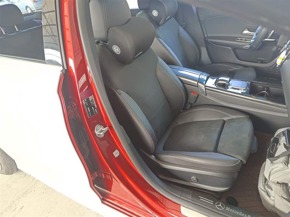 Mercedes-Benz Class A Mercedes-Benz Class A