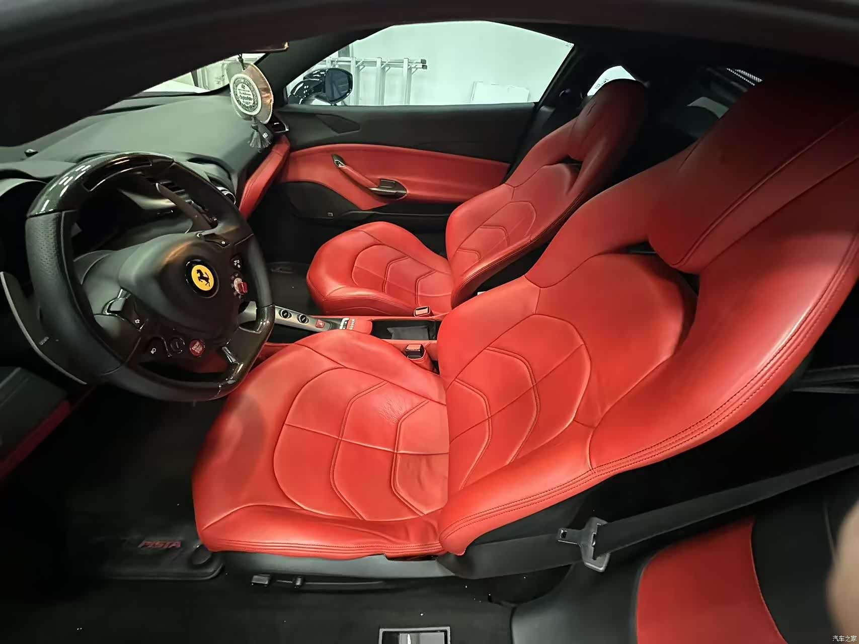 Ferrari 488, 2018 8